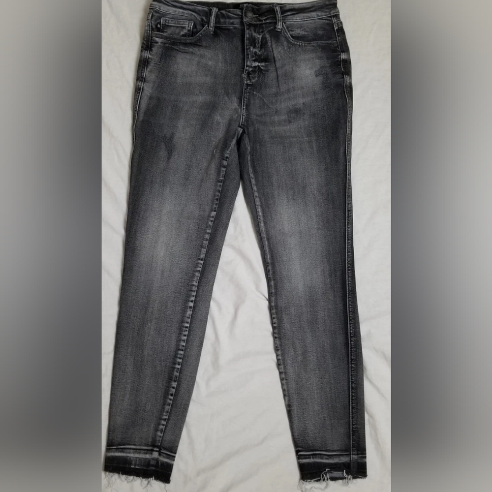 Judy Blue Jeans Skinny Fit Raw Hem Black Gray Wash